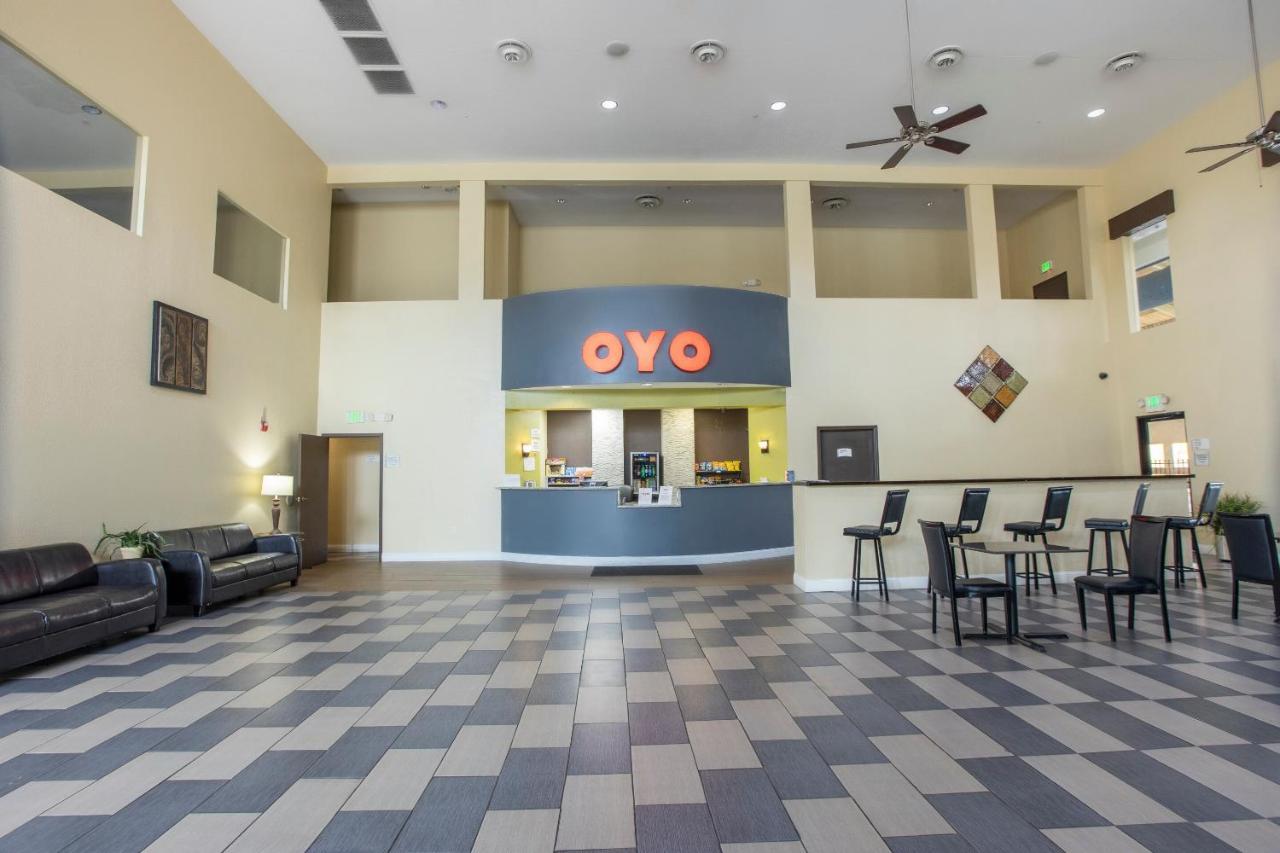 Oyo Hotel Knoxville Tn Cedar Bluff I-40 Luaran gambar